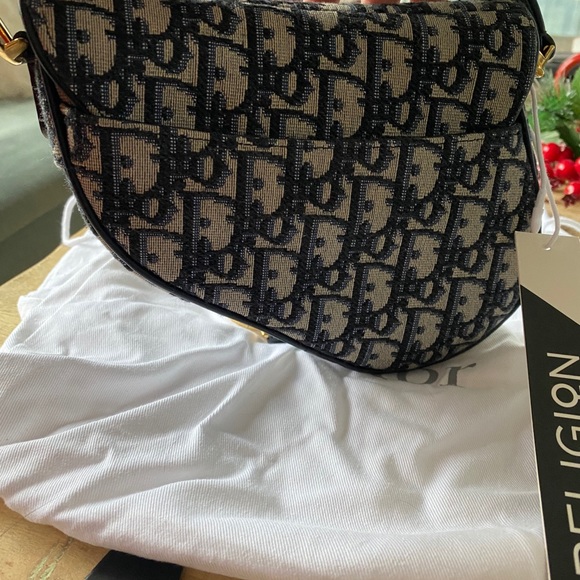 💙 Mini Dior Saddle bag with strap!!💙 *AUTHENTIC* - Picture 6 of 16